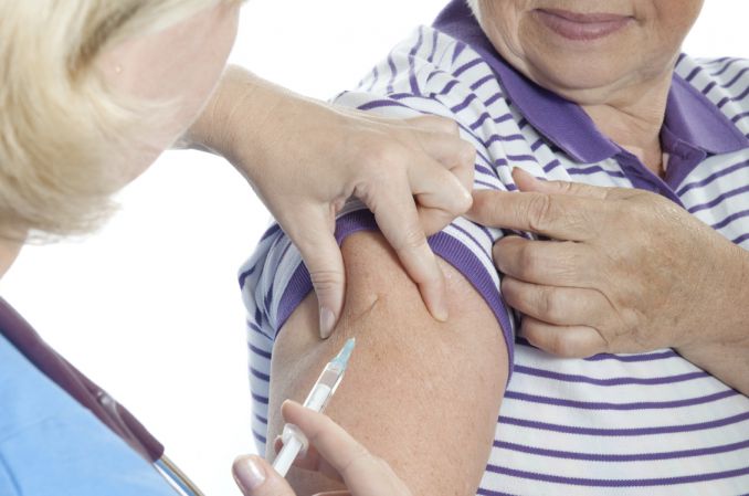 Polskie rekomendacje dotyczące wysokodawkowej szczepionki przeciw grypie u osób starszych – o czym lekarz powinien pamiętać?
