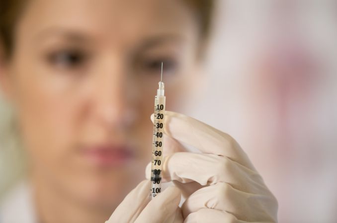 Pierwsza podwójna szczepionka przeciwko grypie i COVID-19 przeszła pomyślnie badania kliniczne