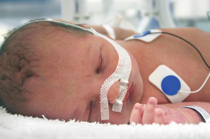 Neonatolog: ciepła, spokojna atmosfera, bezpieczna jak wewnątrz macicy – tego wcześniakom trzeba (wywiad)